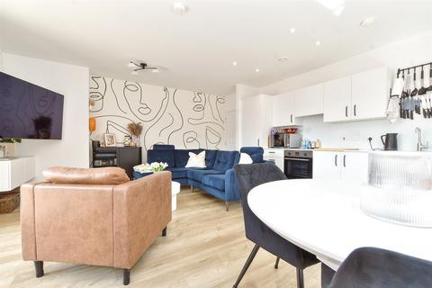 2 bedroom apartment for sale, Thimble Crescent, Wallington, Surrey