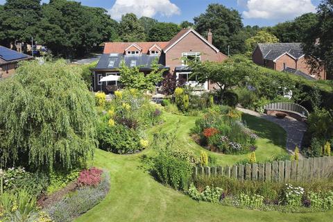 4 bedroom detached house for sale, Townend Road, Walkington