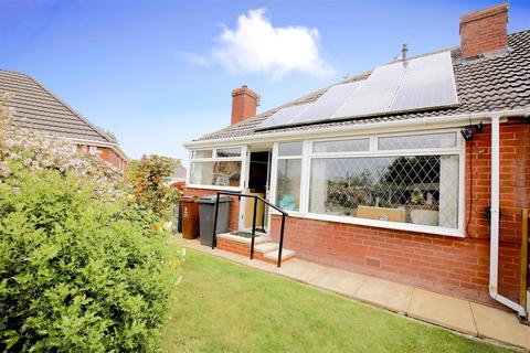 2 bedroom semi-detached bungalow to rent, Thorn Avenue, Failsworth, Manchester