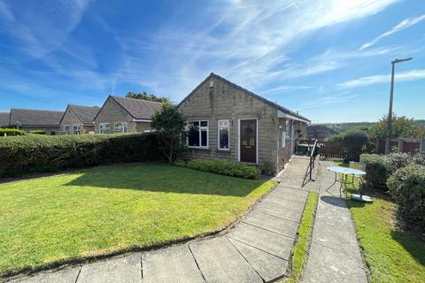 2 bedroom detached bungalow for sale, Lowcliff Walk, Heckmondwike