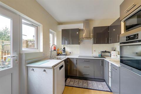 2 bedroom terraced house for sale, St. Andrews Road, Worthing