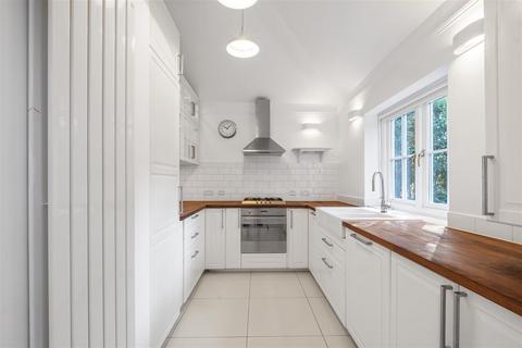 14 Laneway, Putney, London, SW15 5HX