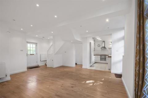 14 Laneway, Putney, London, SW15 5HX
