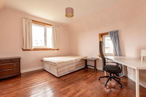 2 bedroom flat to rent, Sandyhill Crescent, St Andrews KY16