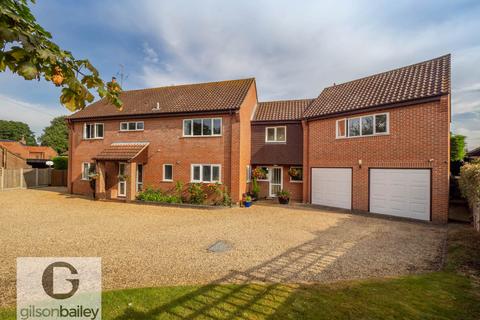 6 bedroom detached house for sale, School Road, Norwich NR13