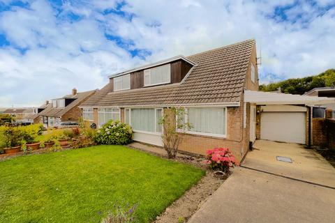 3 bedroom semi-detached bungalow for sale, Apple Close, Birstall