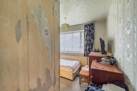 11 Apple Close, Birstall, Batley, WF17 0DZ