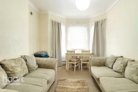 2 bedroom maisonette for sale, Seward Road, London