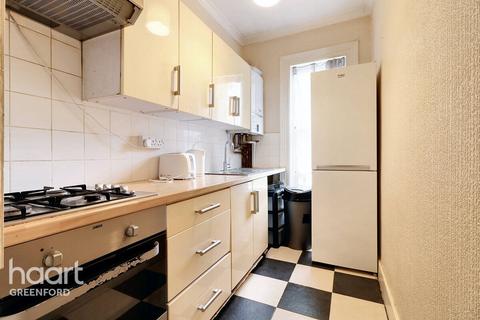 2 bedroom maisonette for sale, Seward Road, London