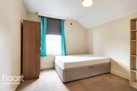 2 bedroom maisonette for sale, Seward Road, London