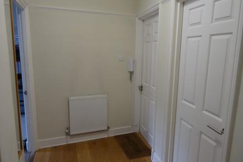 2 bedroom flat to rent, Old London Road