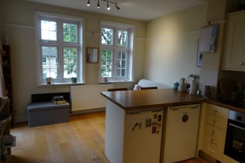 2 bedroom flat to rent, Old London Road