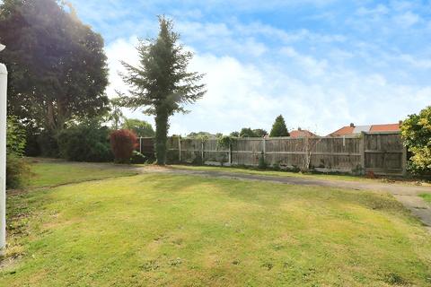 2 bedroom bungalow for sale, Rothbury Road, Wymondham, Norfolk, NR18