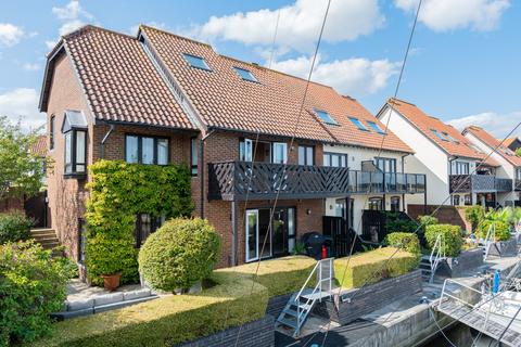 undefined, Hythe Marina Village, Hythe