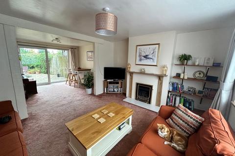 9 Dyson Close, Windsor, SL4 3LZ
