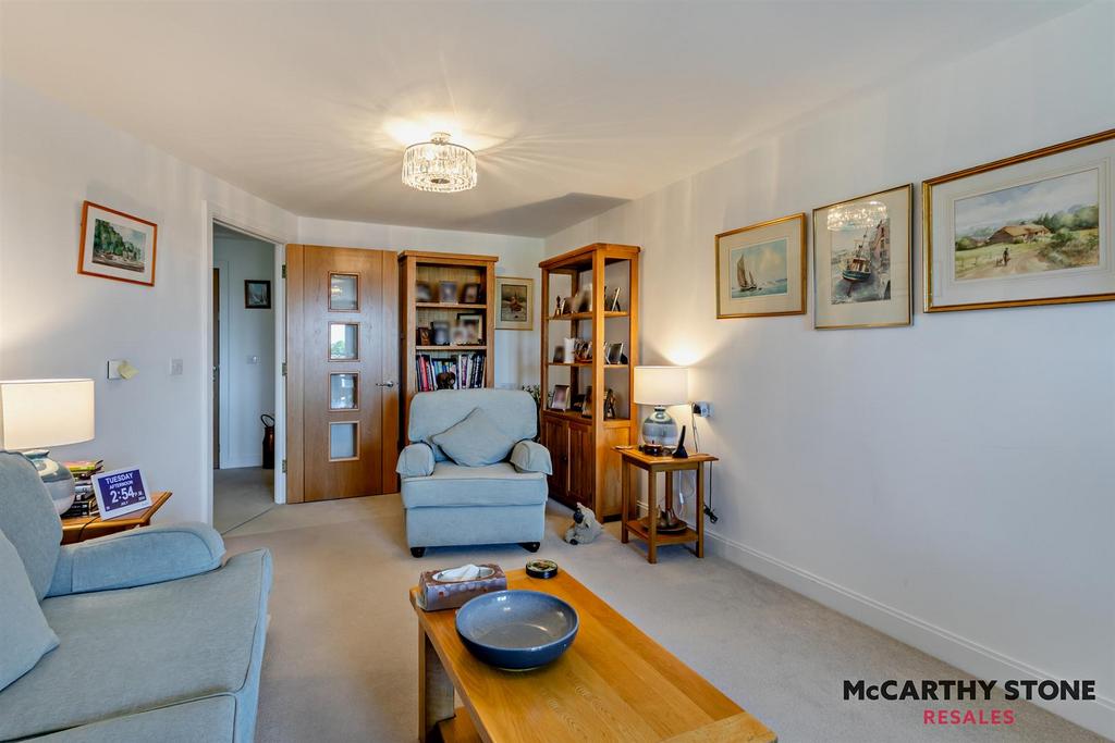 8612511-interior02-800.jpg