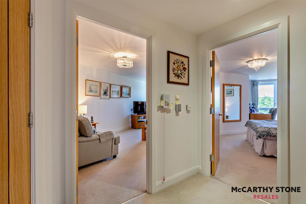 8612511-interior07-800.jpg