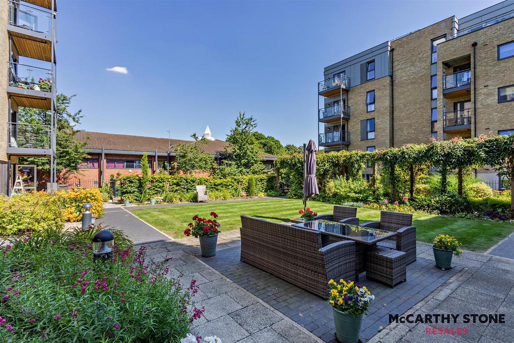 8612511-exterior06-800.jpg