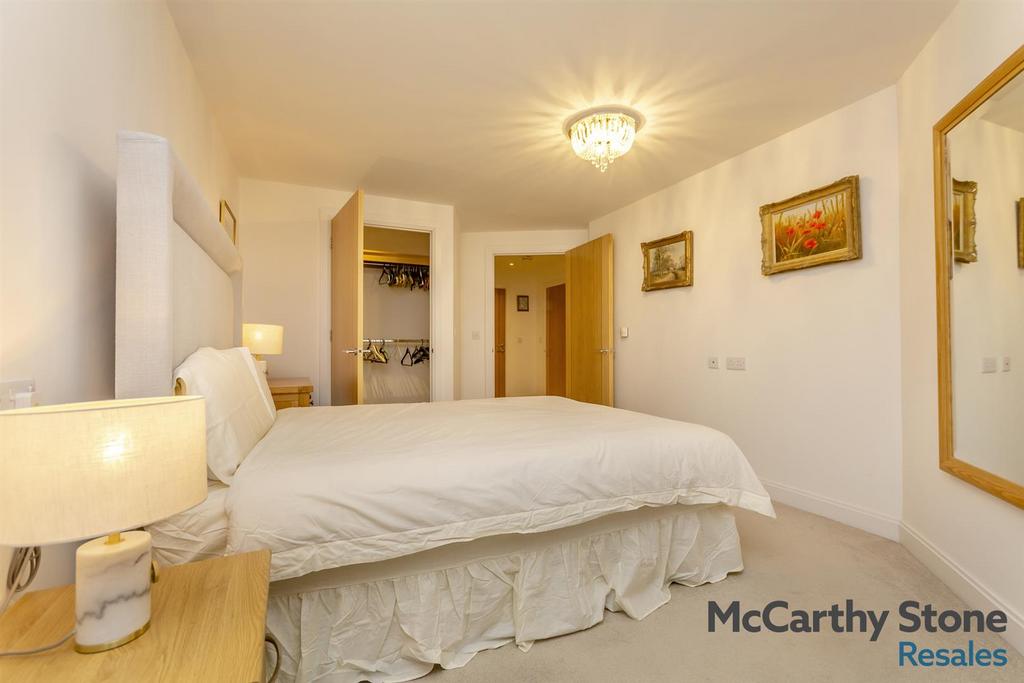 8675993-interior04.jpg