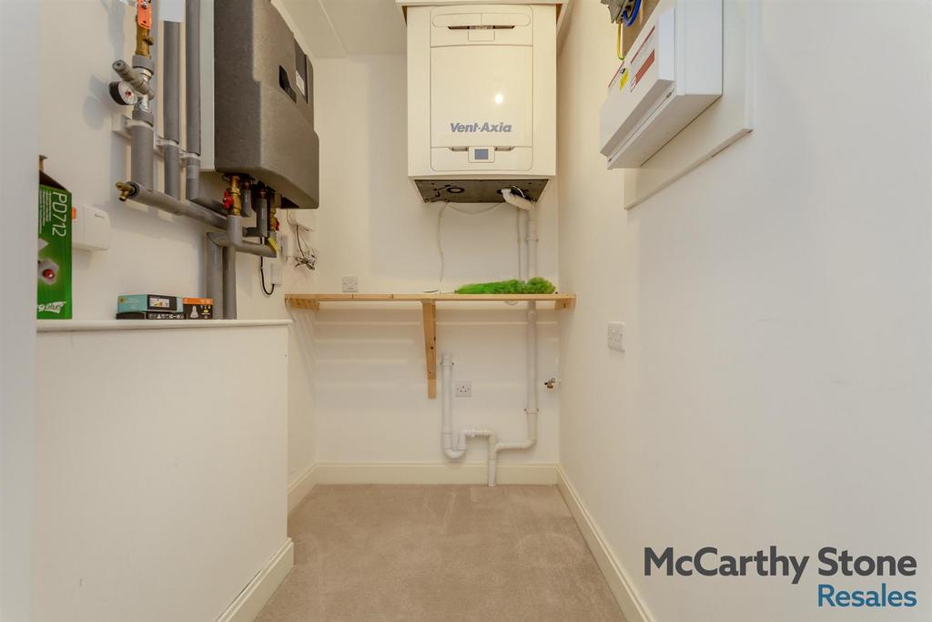 8675993-interior08.jpg