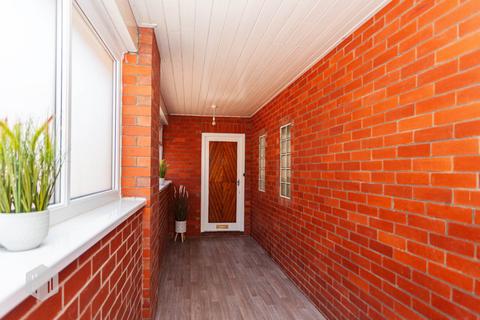 2 bedroom bungalow for sale, Tynesbank, Worsley, Manchester, Greater Manchester, M28 0SF