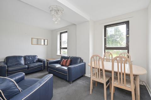 9/4 Craigentinny Road, Edinburgh, EH7 6LY