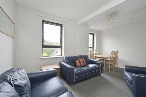 9/4 Craigentinny Road, Edinburgh, EH7 6LY