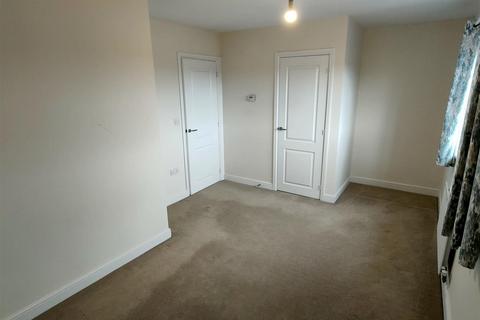 3 bedroom terraced house to rent, Potter Place, Hartford, Northwich