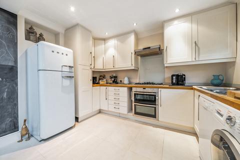 78 Victor Road, Teddington, TW11 8SR