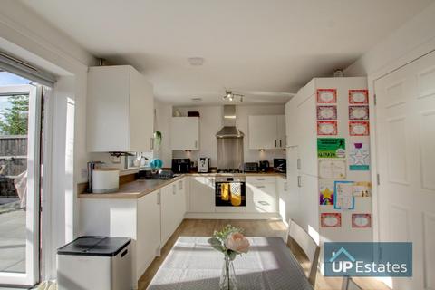 58 Warren Close, Ryton On Dunsmore, Coventry, CV8 3JZ