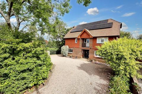 6 bedroom detached house for sale, Munns Drive, Burgess Hill, RH15