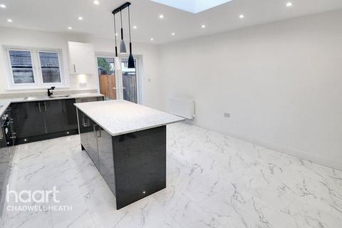 170 Valence Wood Road, Dagenham, RM8 3AH