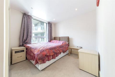 2 bedroom apartment to rent, 10 St. George Wharf, London SW8