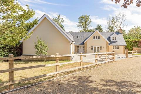 4 bedroom detached house for sale, The Highlands, Exning CB8