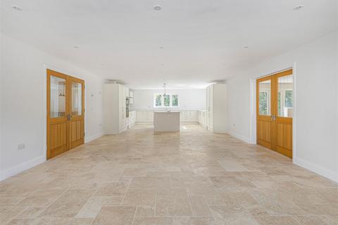 4 bedroom detached house for sale, The Highlands, Exning CB8