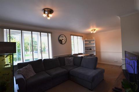 1 bedroom flat to rent, Ellen Drive, Fleet GU51