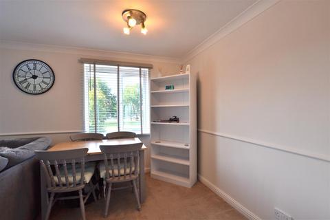 1 bedroom flat to rent, Ellen Drive, Fleet GU51