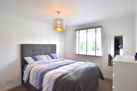 1 bedroom flat to rent, Ellen Drive, Fleet GU51