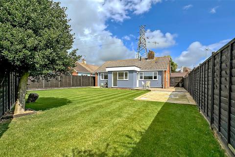 2 bedroom bungalow for sale, Saxon Close, East Preston, Littlehampton, West Sussex