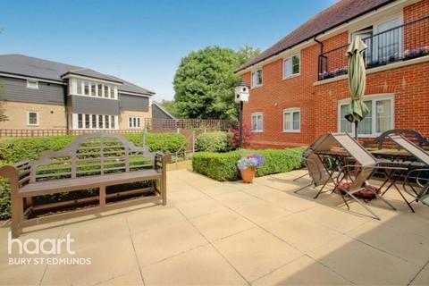 2 bedroom apartment to rent, Abbots Gate, Bury st edmunds