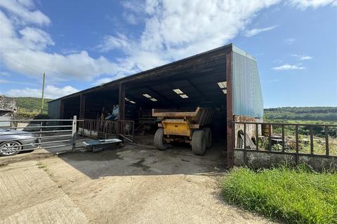 Farm for sale, Eaglesbush, Cimla