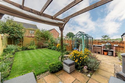 23 Glen Drive, Dinnington, Newcastle Upon Tyne, NE13 7FE