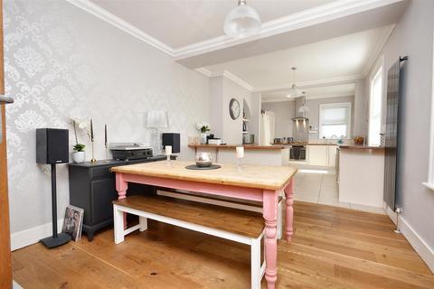 3 bedroom end of terrace house for sale, Seaside, Eastbourne