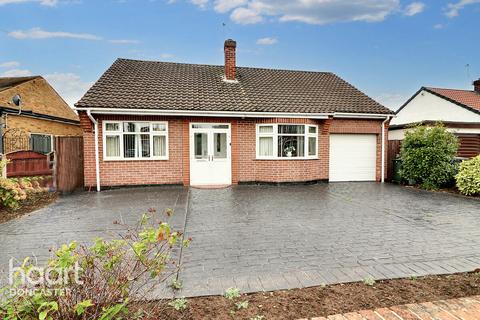 2 bedroom detached bungalow for sale, Sandall Park Drive, Wheatley Hills, Doncaster