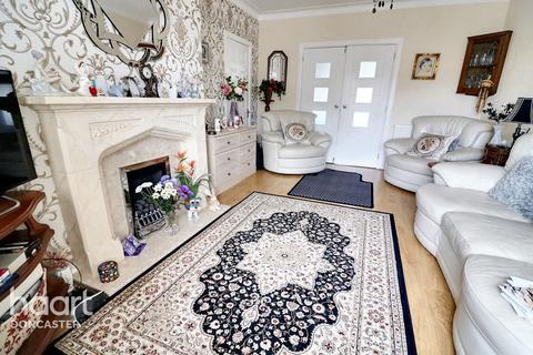12 Sandall Park Drive, Wheatley Hills, Doncaster, DN2 5RP