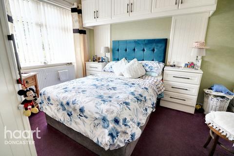 12 Sandall Park Drive, Wheatley Hills, Doncaster, DN2 5RP