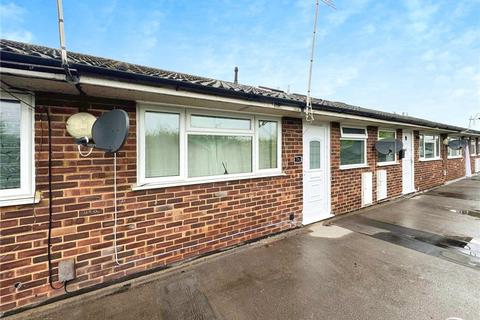 2 bedroom apartment for sale, Aylesham Way, Yateley, Hampshire