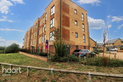 2 bedroom flat for sale, Devonshire Close, Grays