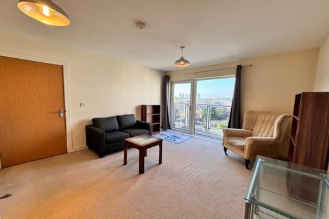 2 bedroom flat to rent, Bishops Corner, Hulme,  M15