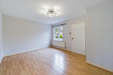 3 bedroom semi-detached house to rent, Cave Grove, Bristol BS16